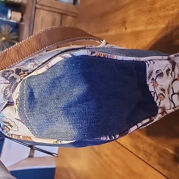 MYRA WESTERN FLORAL DENIM BAG - Picture 9 of 16
